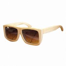 Wayfarer Sunglasses in Classical Stylistic Design
