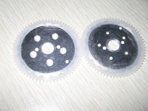 White Silicone Rubber Coating Gear Wheel Cover Aluminium Metal With Abrasion Resistance