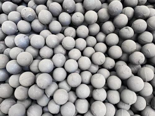 Grinding tools and abrasion-resistant cast steel balls
