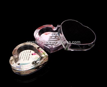 Wholesale different kinds ashtray crystal material custom ashtray