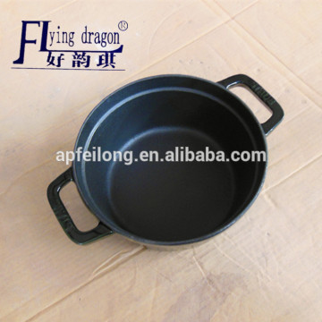 cast iron cooking pot