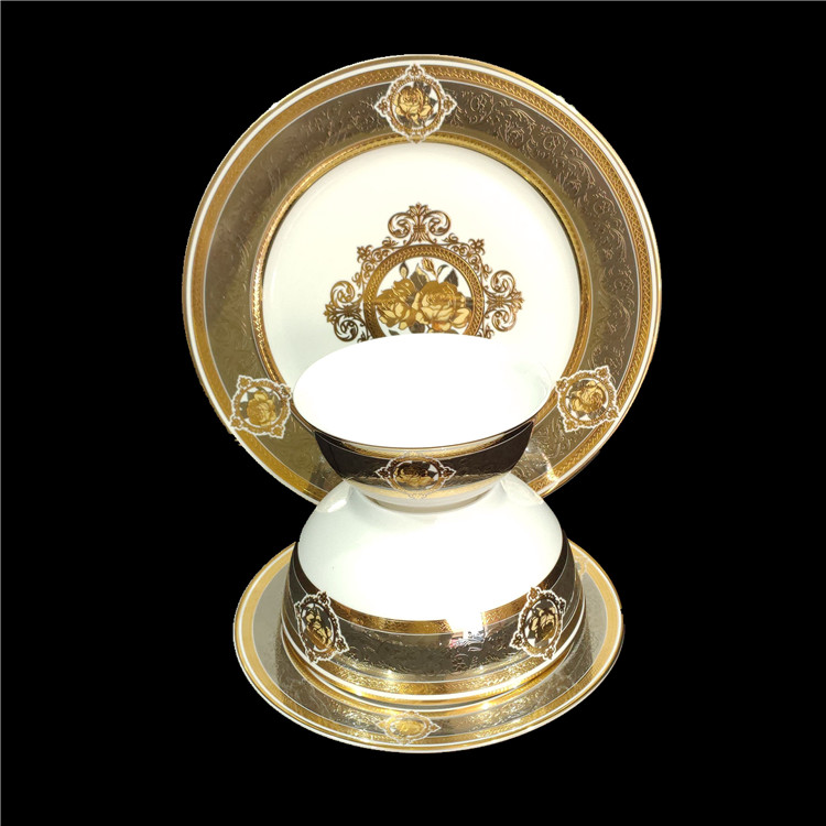 2020 hot wholesale 45 pieces new bone china dinnerware European luxury gold flower tableware sets for wedding party