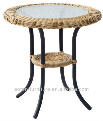 Outdoor rattan round table