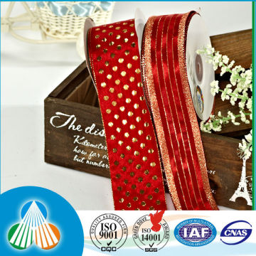 red christmas awareness ribbon pins