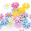 Multi Color Fancy Daisy Flower Shaped Resin Cabochon Flat Back Beads Girls Clothes Hair Accessories Charms