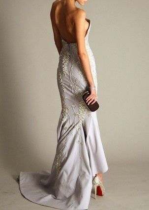 Custom Embroidery Backless Evening Dresses With V Neck Floor Length