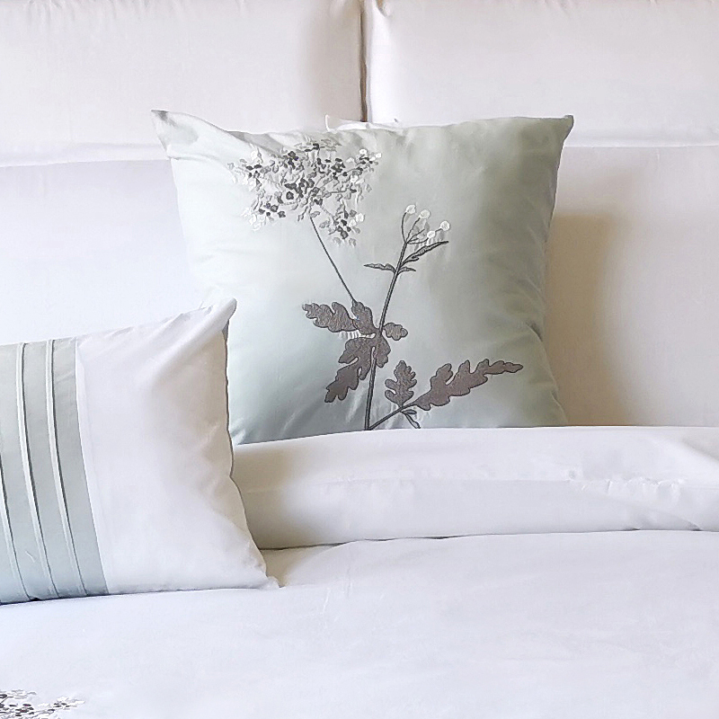 Queen king size duvet cover set microfiber embroidery design patchwork duvet cover and pillowcase 8pcs set