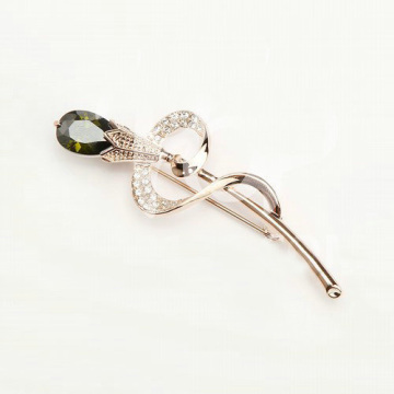Sexy design 18K Gold simple brooch with green zircon