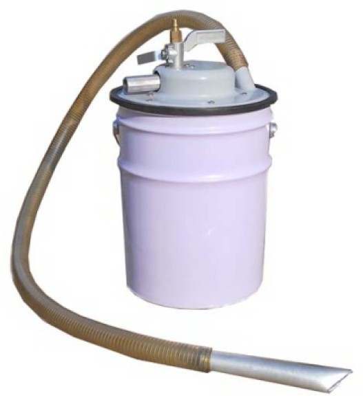 Pneumatic industrial vacuum cleaner