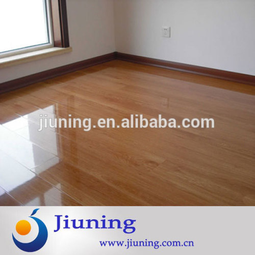 Wear-resistant rubber flooring for boats