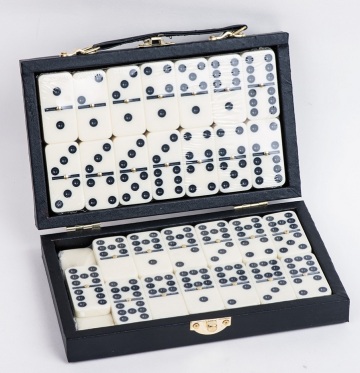 Double 9 Plastic Dominoes Game Set