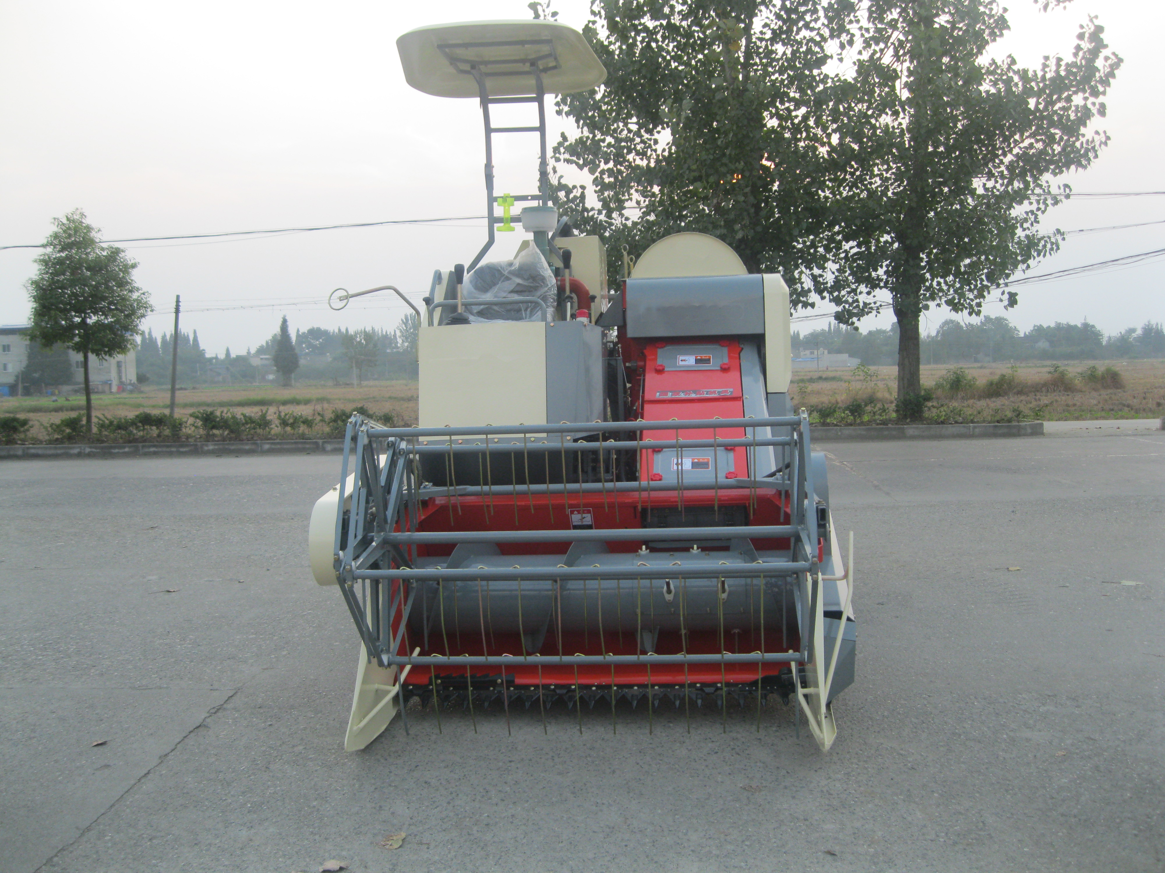 Low Failure Rate Crawler Type Combine Wheat Harvester