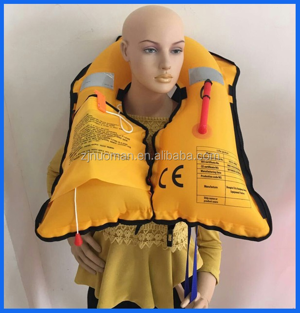 Double chamber inflatable lifejacket with inflated cylinder