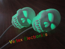 VE-055 Light white skull earphone