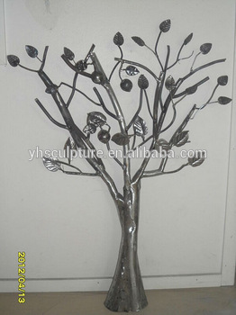 metal tree sculpture