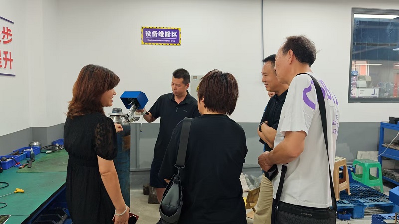 The China Industrial Gases Association and the Chongqing Gas Industry Association jointly visited Chuke Intelligent, charting a new path for collaborative industrial development!