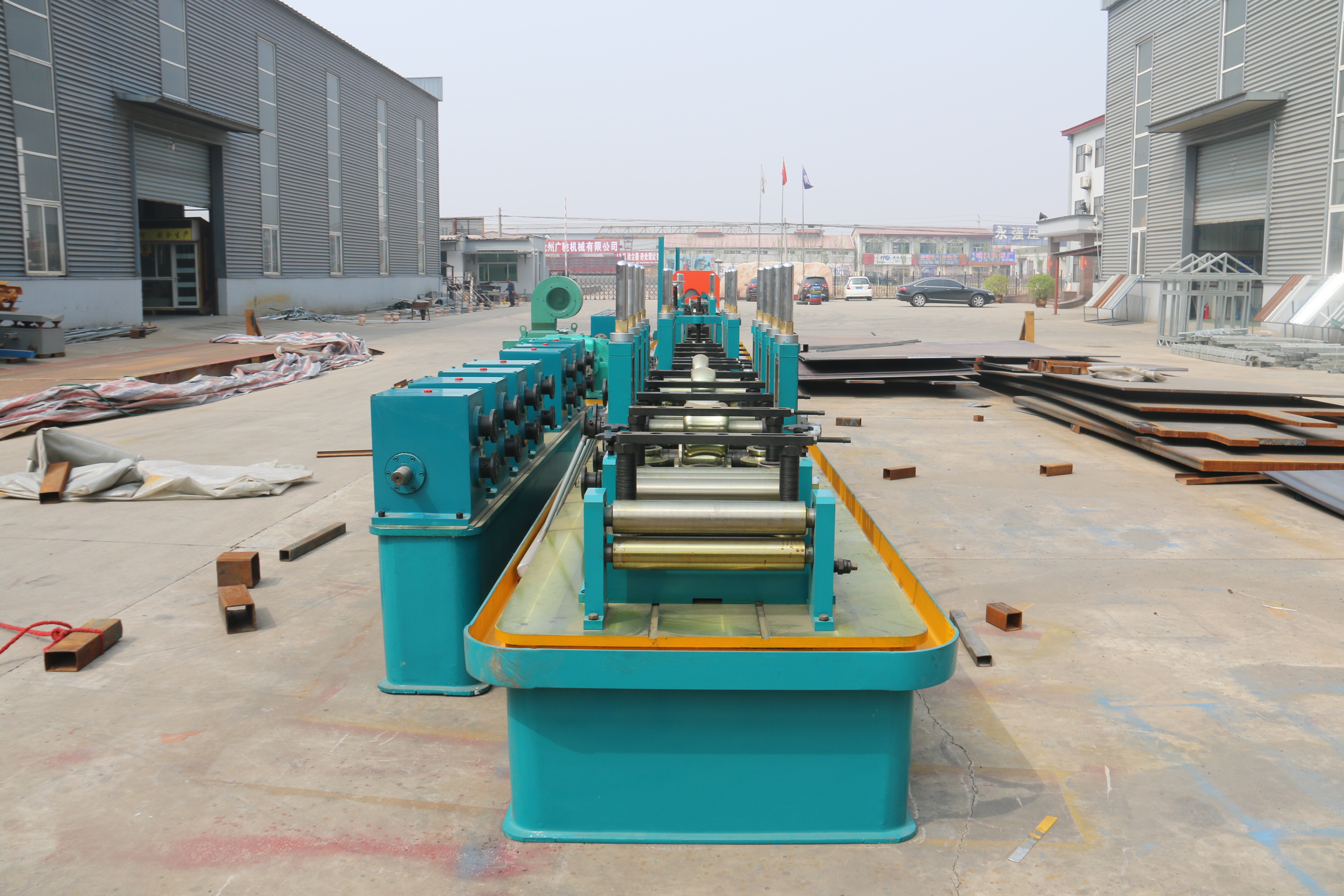 High frequency welded pipe forming machine for square tube