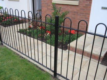 Bow Top decorative Fencing