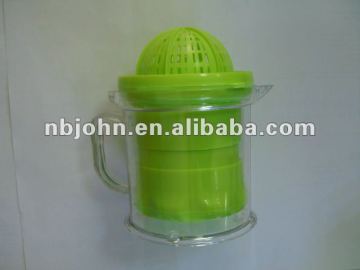 Citrus juicer