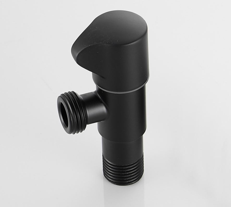 黒くなったステンレス鋼のホット&コールドアングルバルブ給湯器と洗濯機トイレコーナーバルブ