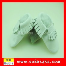 2015 mixed the design and size wholesale Autumn Winter Infant white moccasins baby prewalker shoes