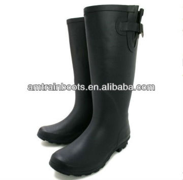 rubber working boots