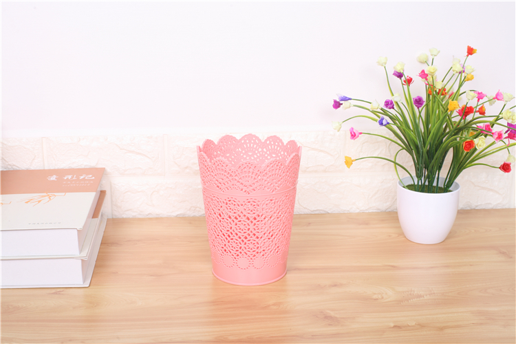 Household Simple Living Room Lace Hollow Out Plastic Bedroom Kitchen Bathroom Toilet Paper Basket