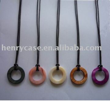 variety glasses chain cord rope