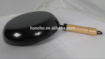 Carbon steel non-stick wok set with wooden handle bubble bag packing