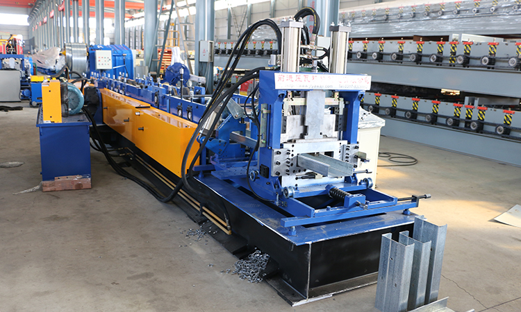 New design c z shaped purlin roll forming machine for used metal roof panel