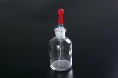 Dropping Bottle with Ground-in Pipette and Latex Rubber Nipple