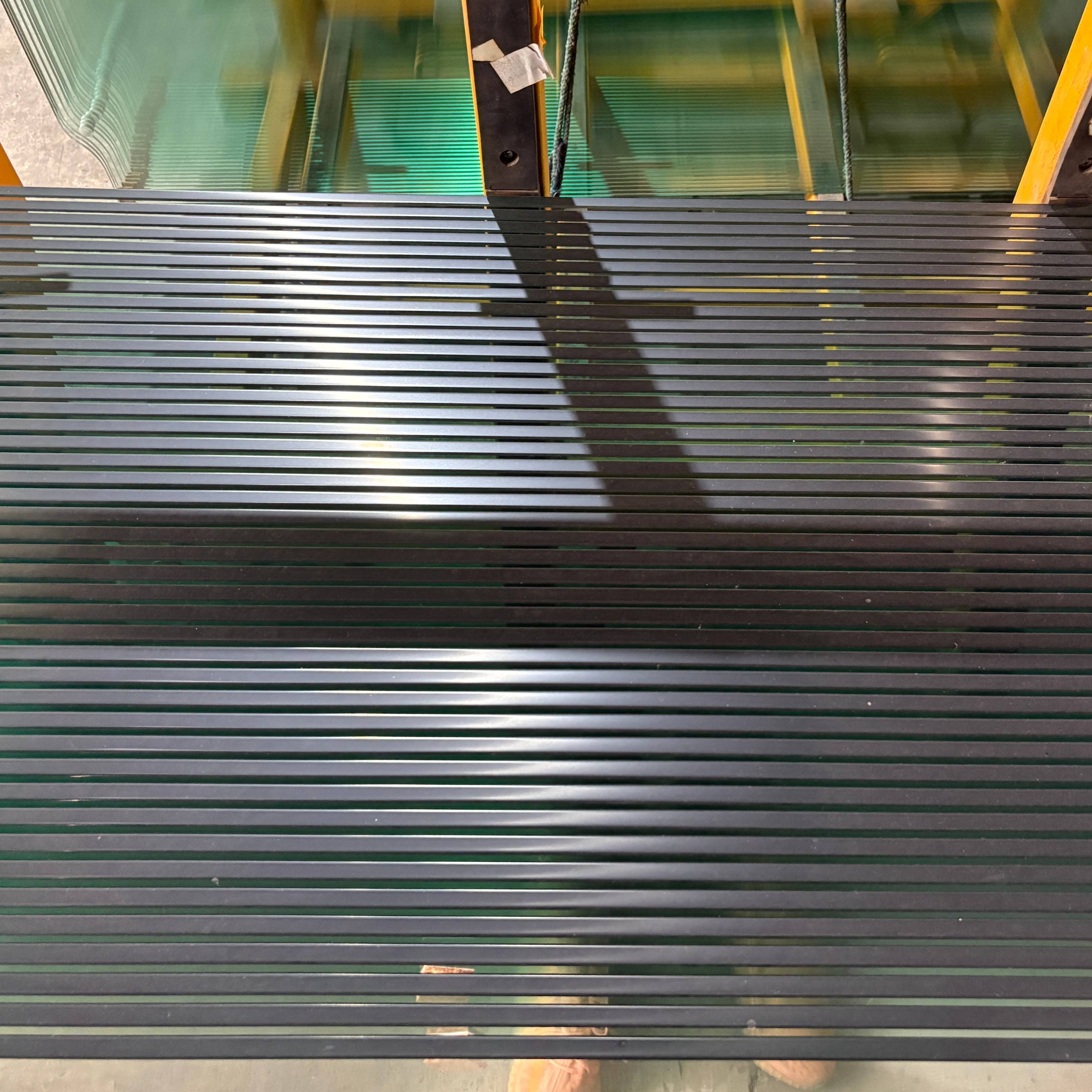 Safety Tempered Glass Custom Shapes and Sizes OEM ODM Service1