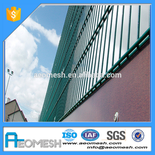 Made In Guangdong AEOMESH High Quality Mesh Size 50x100mm Welded Wire Mesh Holland Europe Fence With Round Post