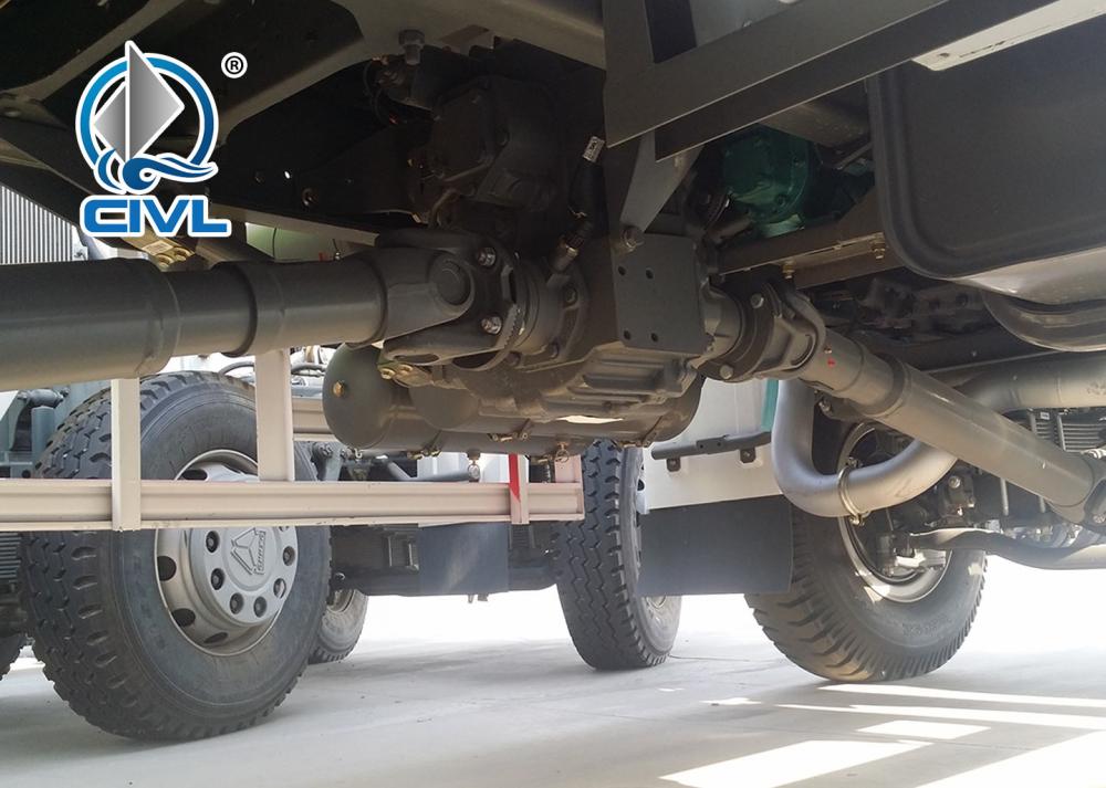 Camión cisterna de combustible 4x4 10 4x4 Fuel Tanker Truck 10