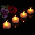 Flackernde flammenlose Kerzen führten Kerzen Amazonas
