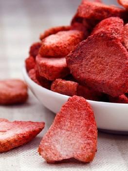 Freeze Dried Sweetened Fd Strawberry Flakes