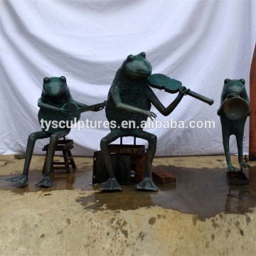Garden decoration small bronze music frog sculpture