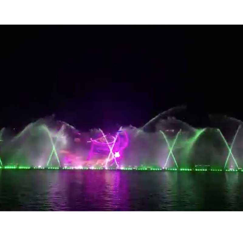 Large Water Fountain Show Jpg