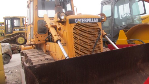 Used CAT Bulldozer D6D in good condition