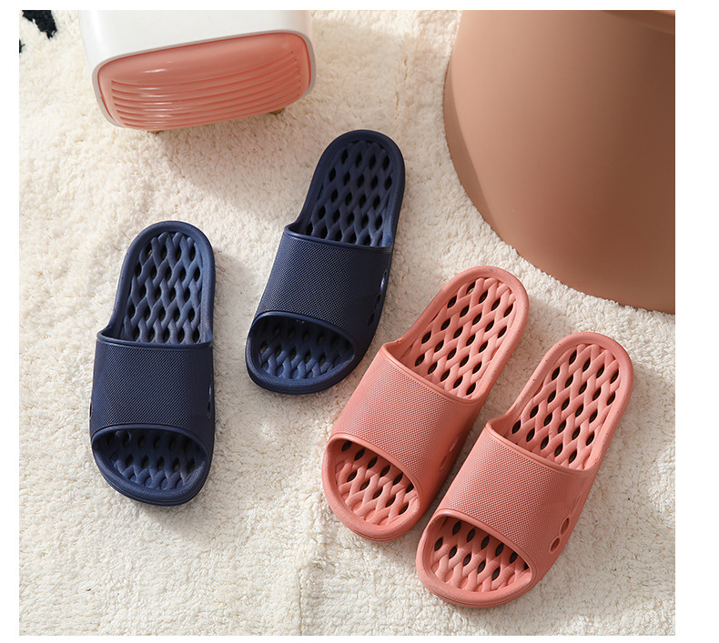 All season Bathroom Slippers hollow Anti-slip couples indoor sandals Leaky slippers cheap