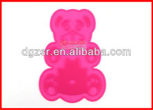 Little bear cake kitchenware