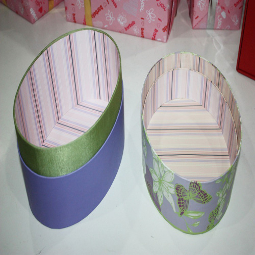 Boîtes-cadeaux ovales emballages de chocolat à imprimé personnalisé