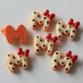 En gros Mignon Lettre M Bowknot Lâche Kawaii 100 pcs Cookie Cake Style Alimentaire Perles De Résine pour la Décoration