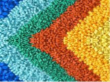 Foaming TPEE modified color masterbatch