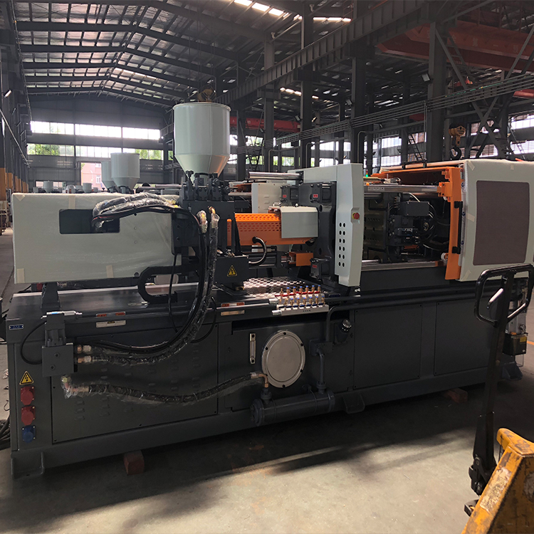 Concise design 2000 ton plastic injection molding machine with price