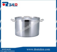 Calphalon 8-50 Quart Stock Pot with Steamer Insert & Lid