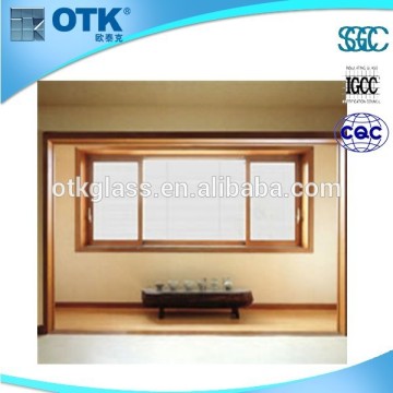 CE Clear and Colorful horizontal vinyl mini blinds