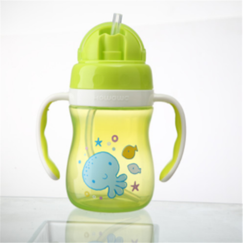 Детская пластиковая чашка для воды Baby Bottle with Straw