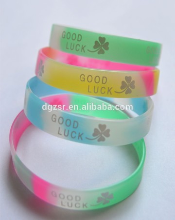 Silicone wristbands glow in dark,reflective silicone wristbands