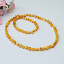 High-Quality Natural Stone Amber Irregular Beads Necklace: Precious Gemstone Jewelry